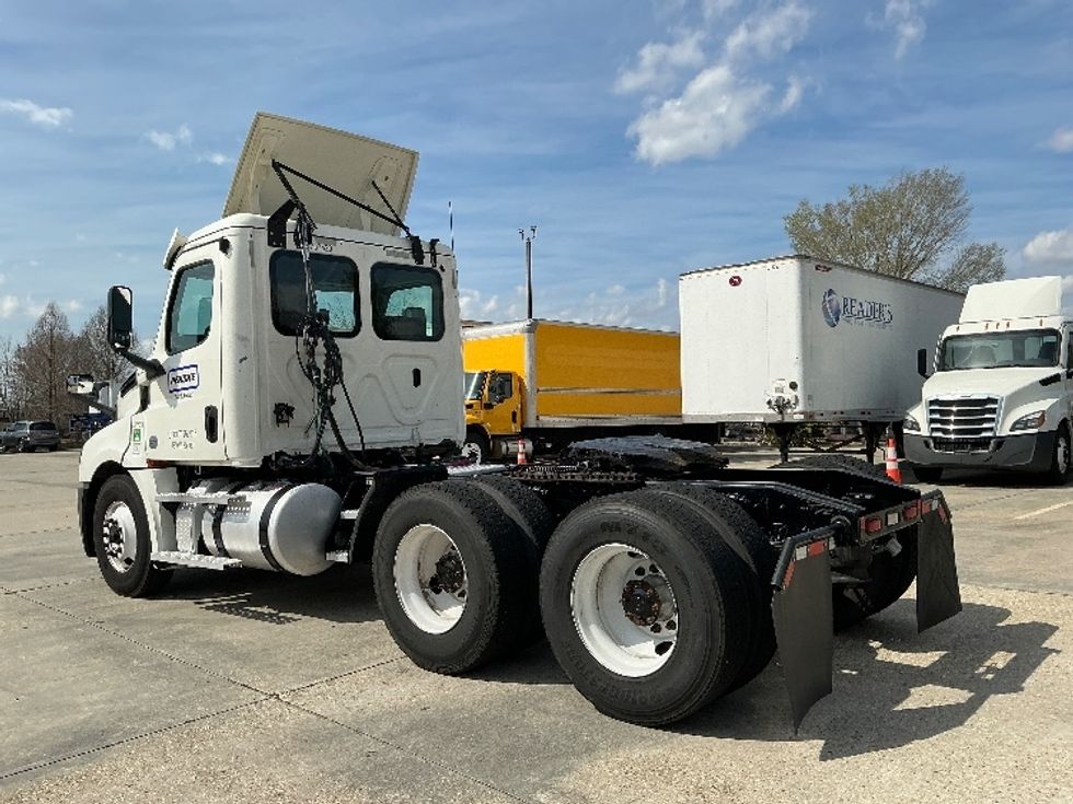 Day Cab Tractor-Heavy Duty Tractors-Freightliner-2020-T12664ST-Lafayette-LA-245,940\n\t\tmiles-$ 56,750 - Image 5