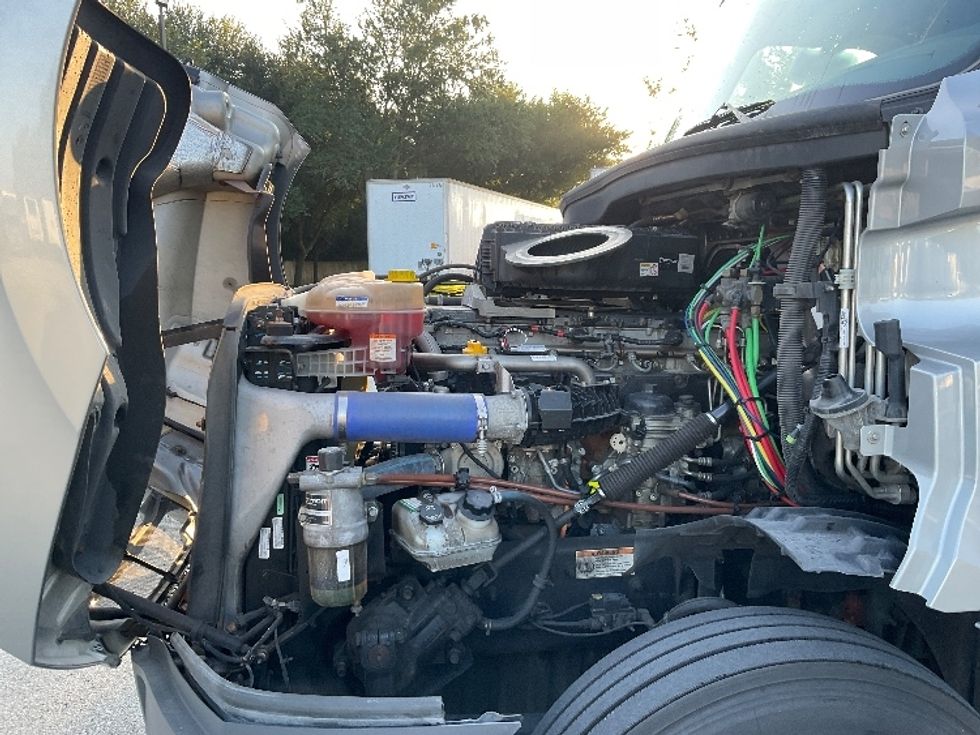 Day Cab Tractor-Heavy Duty Tractors-Freightliner-2020-T12664ST-Lakeland-FL-276,167\n\t\tmiles-$ 57,250 - Image 16