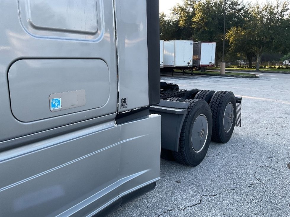Day Cab Tractor-Heavy Duty Tractors-Freightliner-2020-T12664ST-Lakeland-FL-276,167\n\t\tmiles-$ 57,250 - Image 17