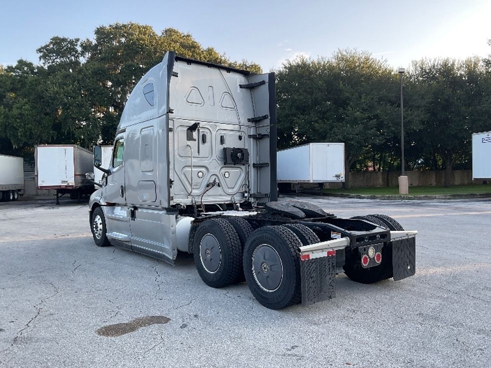 Day Cab Tractor-Heavy Duty Tractors-Freightliner-2020-T12664ST-Lakeland-FL-276,167\n\t\tmiles-$ 57,250 - Image 5