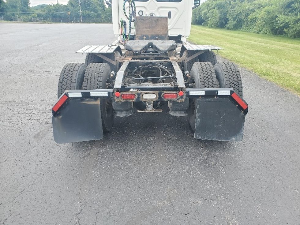 Day Cab Tractor-Heavy Duty Tractors-Freightliner-2020-T12664ST-Lancaster-PA-476,468\n\t\tmiles-$ 41,000 - Image 6