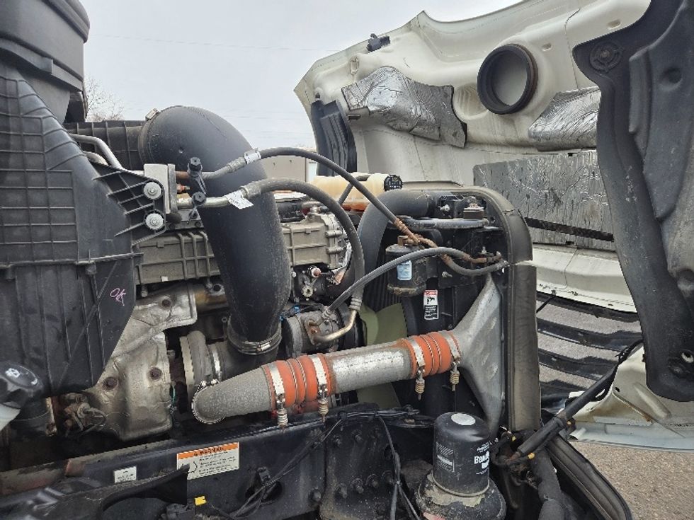 Day Cab Tractor-Heavy Duty Tractors-Freightliner-2020-T12664ST-Lansing-MI-353,553\n\t\tmiles-$ 49,750 - Image 15