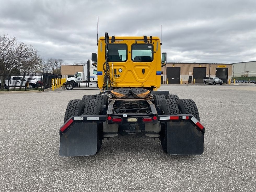 Day Cab Tractor-Heavy Duty Tractors-Freightliner-2020-T12664ST-Lansing-MI-396,105\n\t\tmiles-$ 54,750 - Image 6