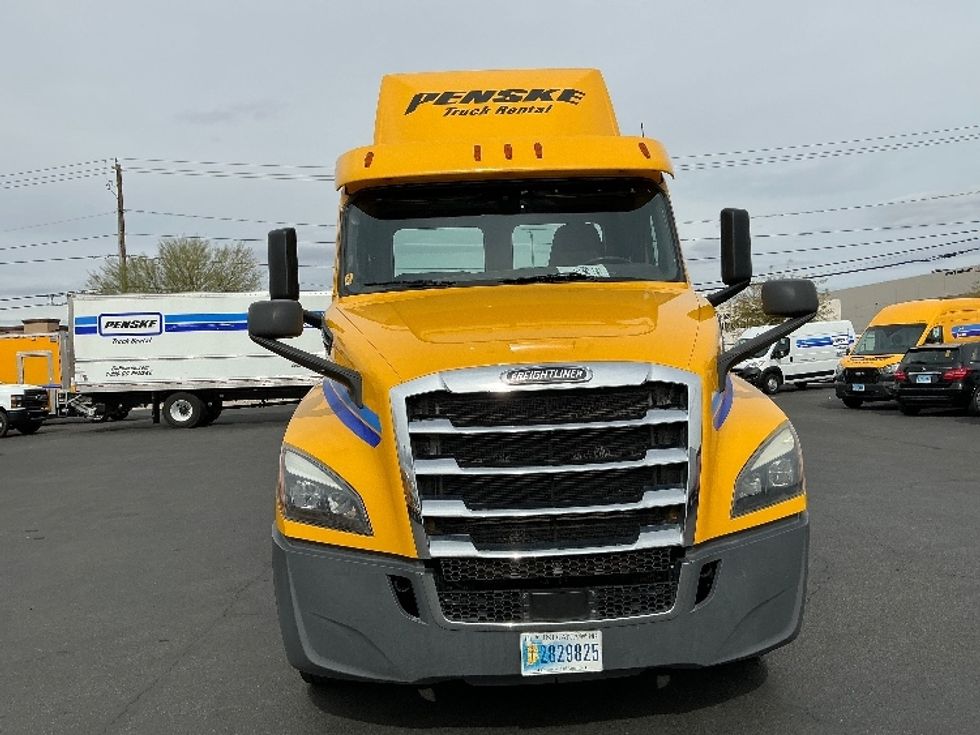 Day Cab Tractor-Heavy Duty Tractors-Freightliner-2020-T12664ST-Las Vegas-NV-214,533\n\t\tmiles-$ 59,500 - Image 2