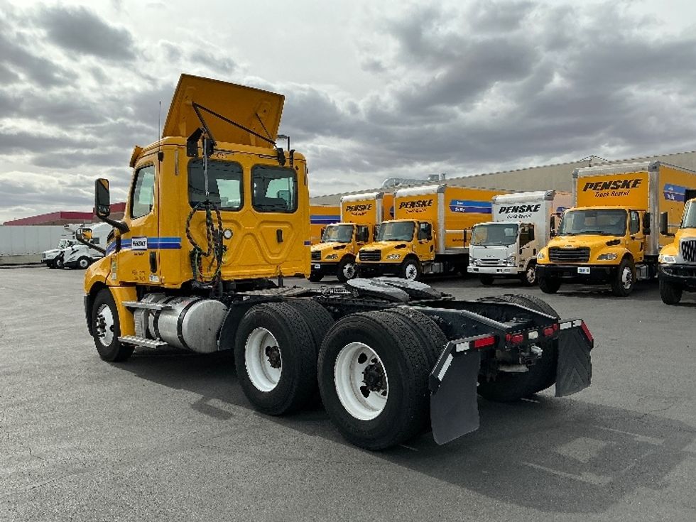 Day Cab Tractor-Heavy Duty Tractors-Freightliner-2020-T12664ST-Las Vegas-NV-214,533\n\t\tmiles-$ 59,500 - Image 5