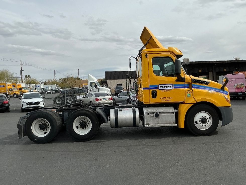 Day Cab Tractor-Heavy Duty Tractors-Freightliner-2020-T12664ST-Las Vegas-NV-214,533\n\t\tmiles-$ 59,500 - Image 8