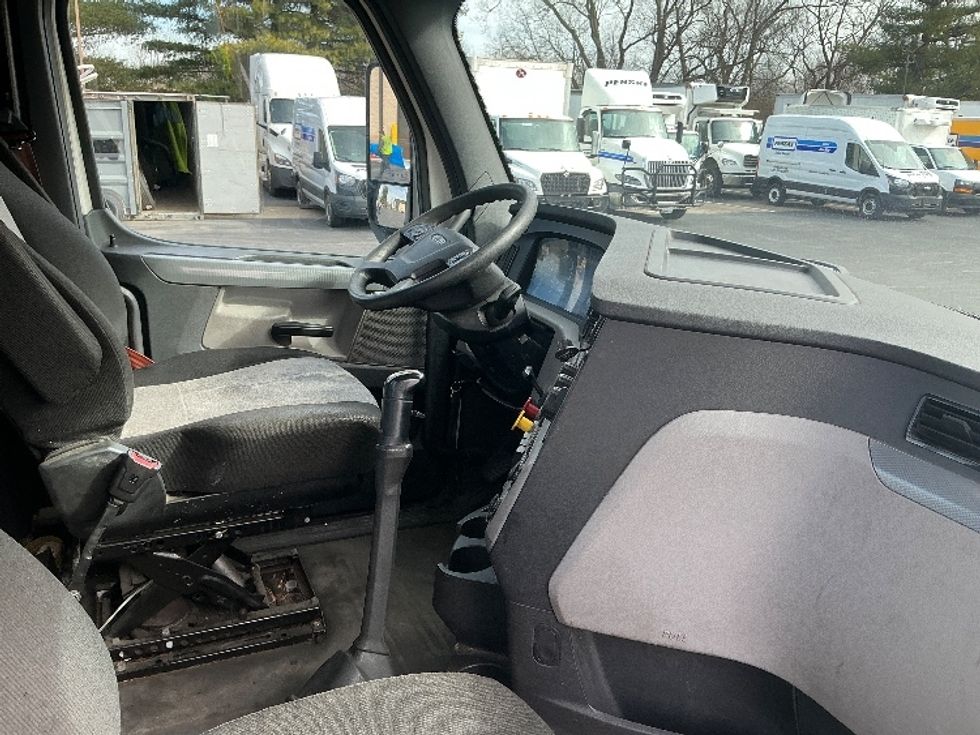 Day Cab Tractor-Heavy Duty Tractors-Freightliner-2020-T12664ST-Lexington-KY-602,534\n\t\tmiles-$ 29,000 - Image 14