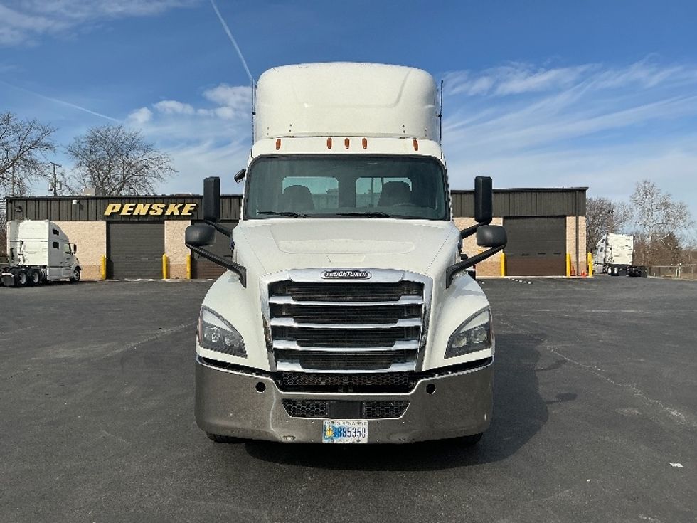 Day Cab Tractor-Heavy Duty Tractors-Freightliner-2020-T12664ST-Lexington-KY-602,534\n\t\tmiles-$ 29,000 - Image 2
