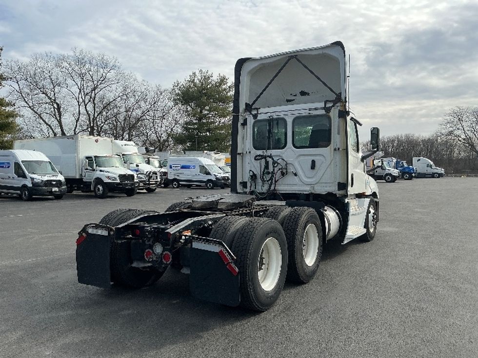 Day Cab Tractor-Heavy Duty Tractors-Freightliner-2020-T12664ST-Lexington-KY-602,534\n\t\tmiles-$ 29,000 - Image 7
