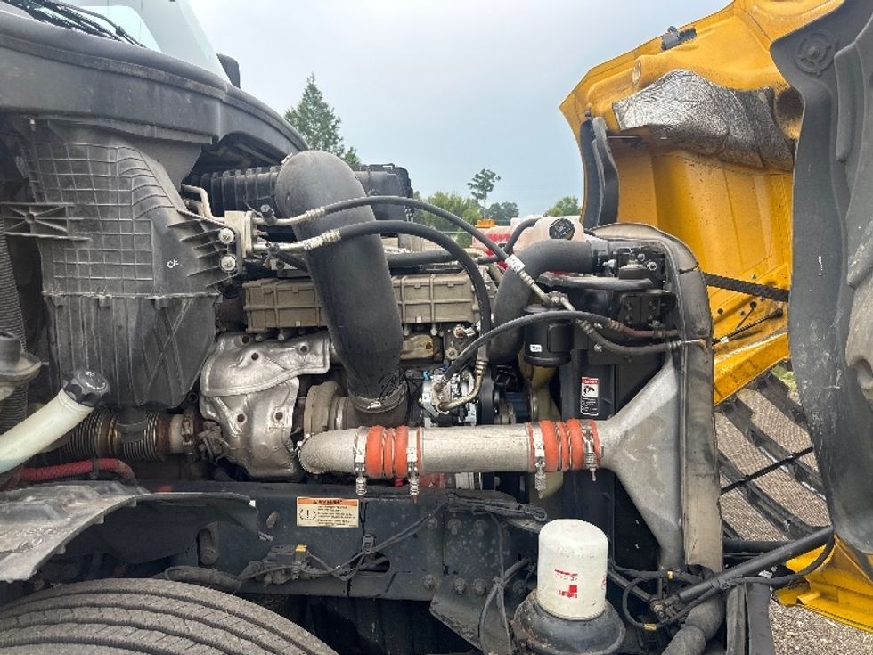 Day Cab Tractor-Heavy Duty Tractors-Freightliner-2020-T12664ST-Lithia Springs-GA-481,775\n\t\tmiles-$ 41,000 - Image 15