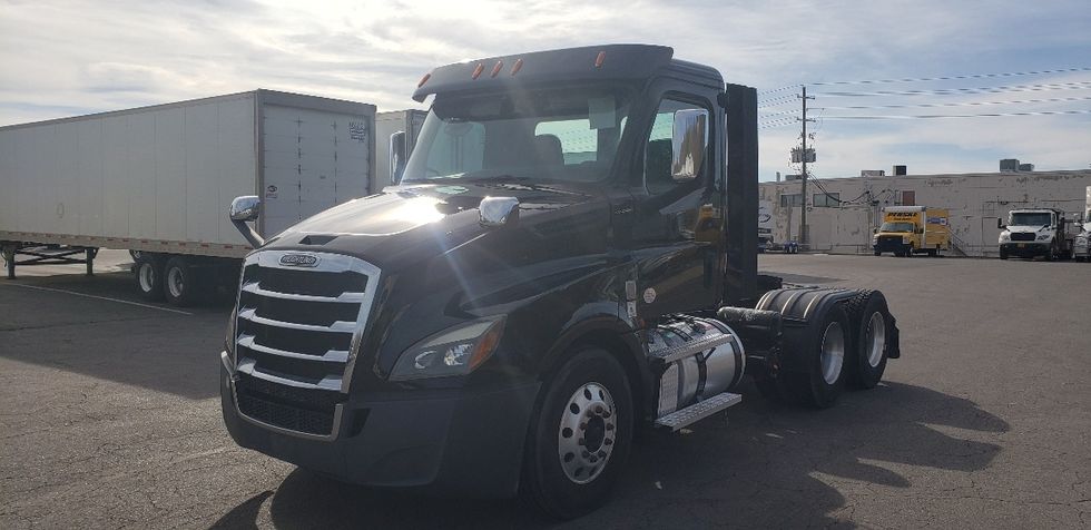 Day Cab Tractor-Heavy Duty Tractors-Freightliner-2020-T12664ST-Little Rock-AR-209,900\n\t\tmiles-$ 58,750 - Image 3
