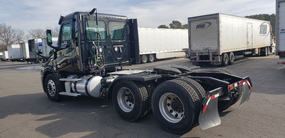 Day Cab Tractor-Heavy Duty Tractors-Freightliner-2020-T12664ST-Little Rock-AR-209,900\n\t\tmiles-$ 58,750 - Image 5