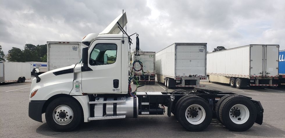 Day Cab Tractor-Heavy Duty Tractors-Freightliner-2020-T12664ST-Little Rock-AR-346,496\n\t\tmiles-$ 52,750 - Image 4
