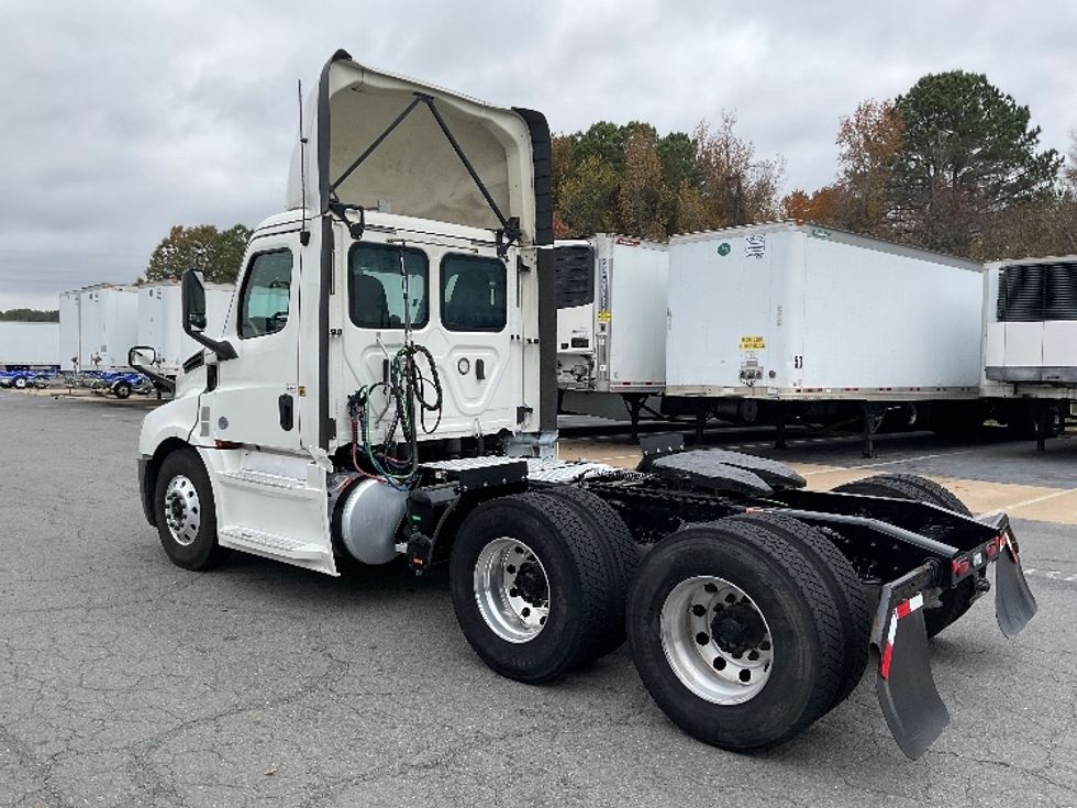 Day Cab Tractor-Heavy Duty Tractors-Freightliner-2020-T12664ST-Little Rock-AR-727,311\n\t\tmiles-$ 31,750 - Image 5