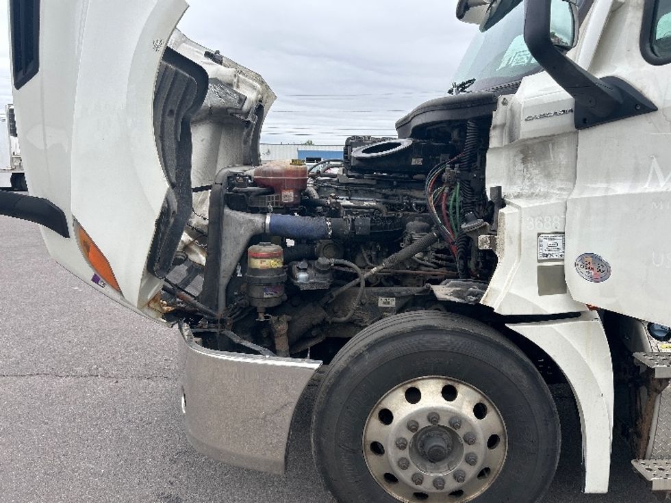 Day Cab Tractor-Heavy Duty Tractors-Freightliner-2020-T12664ST-Liverpool-NY-326,570\n\t\tmiles-$ 43,500 - Image 16