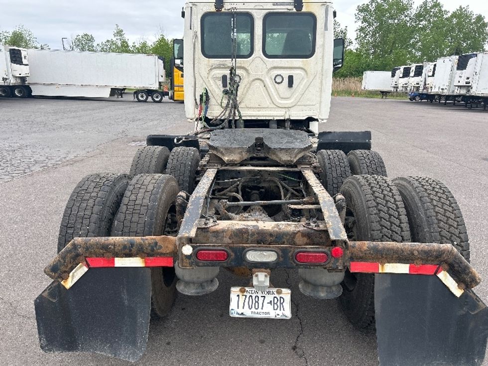 Day Cab Tractor-Heavy Duty Tractors-Freightliner-2020-T12664ST-Liverpool-NY-326,570\n\t\tmiles-$ 43,500 - Image 6