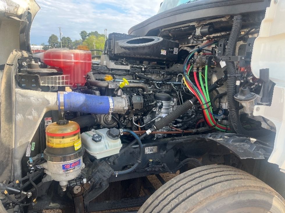 Day Cab Tractor-Heavy Duty Tractors-Freightliner-2020-T12664ST-Longview-TX-371,503\n\t\tmiles-$ 59,250 - Image 16