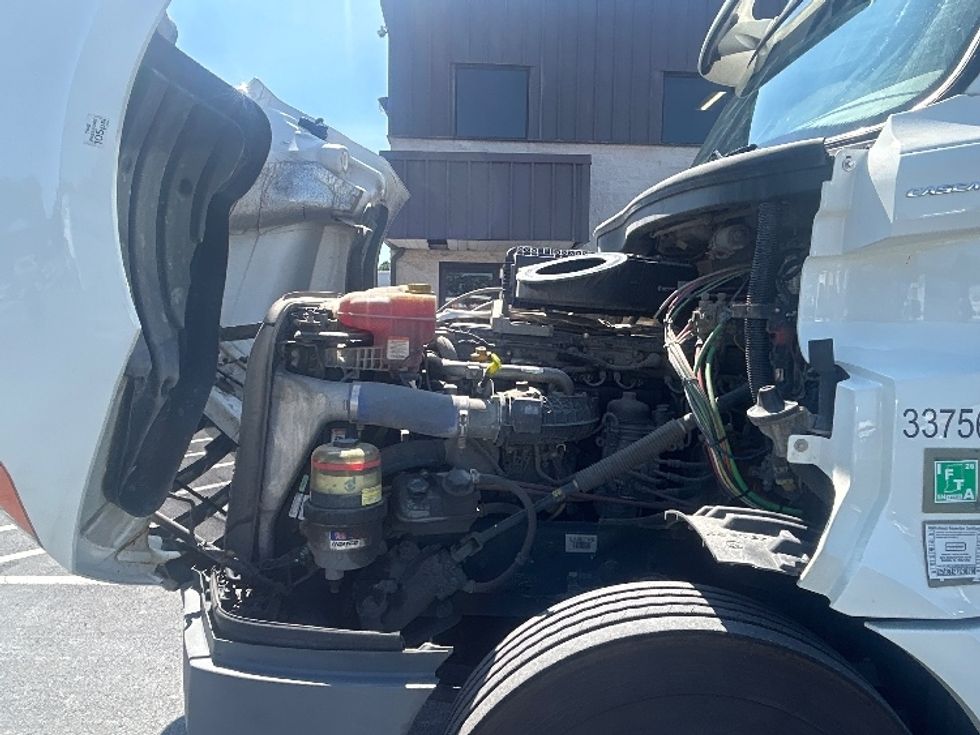 Day Cab Tractor-Heavy Duty Tractors-Freightliner-2020-T12664ST-Louisville-KY-341,637\n\t\tmiles-$ 52,000 - Image 16