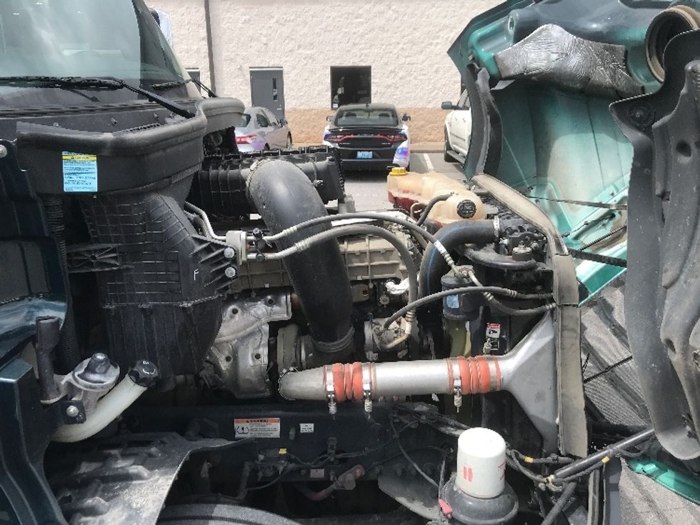 Day Cab Tractor-Heavy Duty Tractors-Freightliner-2020-T12664ST-Louisville-KY-387,651\n\t\tmiles-$ 53,500 - Image 15