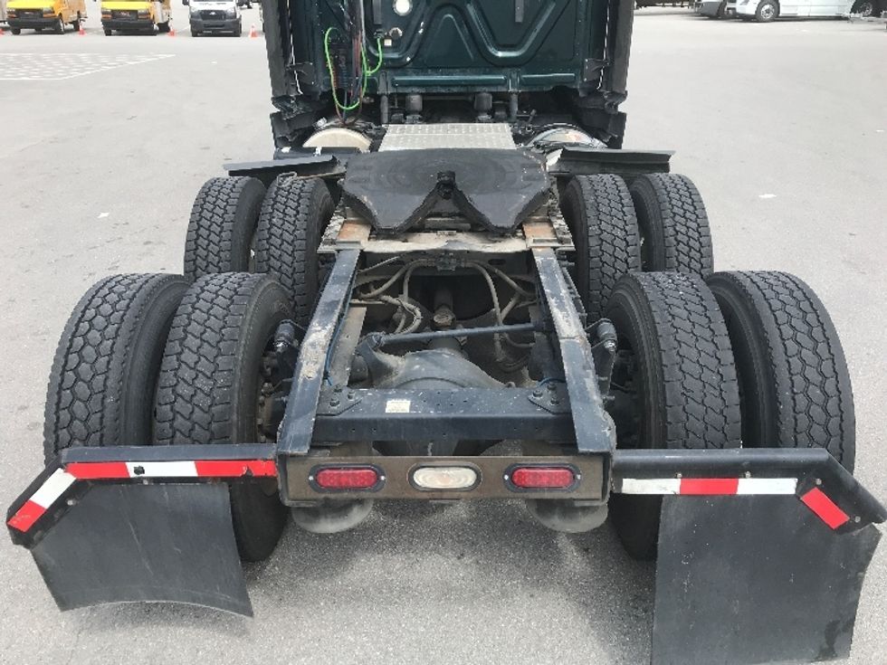 Day Cab Tractor-Heavy Duty Tractors-Freightliner-2020-T12664ST-Louisville-KY-387,651\n\t\tmiles-$ 53,500 - Image 6