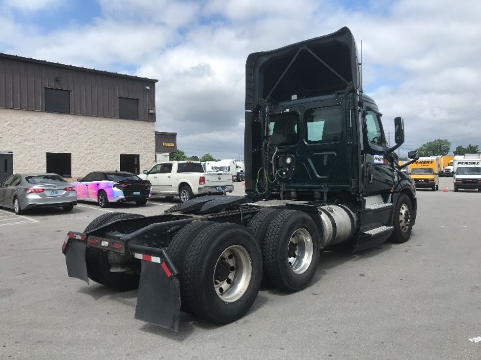 Day Cab Tractor-Heavy Duty Tractors-Freightliner-2020-T12664ST-Louisville-KY-387,651\n\t\tmiles-$ 53,500 - Image 7