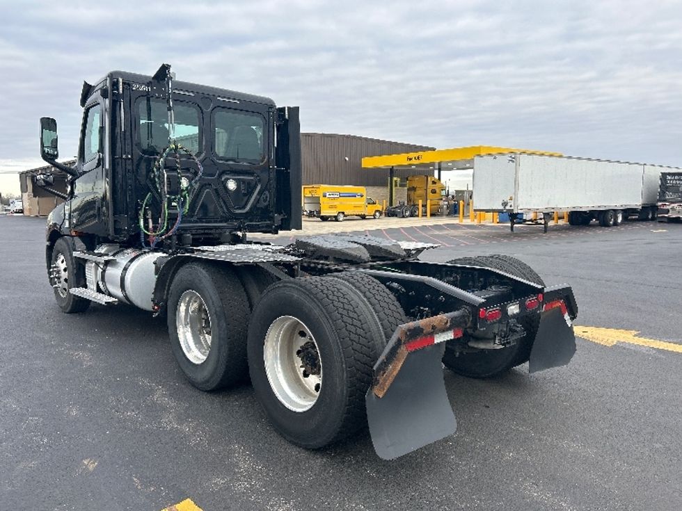 Day Cab Tractor-Heavy Duty Tractors-Freightliner-2020-T12664ST-Lowell-AR-337,456\n\t\tmiles-$ 50,750 - Image 5