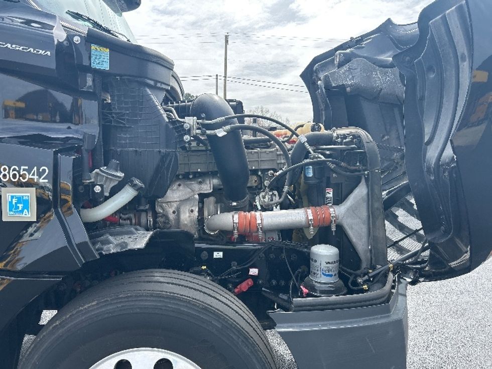 Day Cab Tractor-Heavy Duty Tractors-Freightliner-2020-T12664ST-Lowell-AR-352,384\n\t\tmiles-$ 50,000 - Image 15