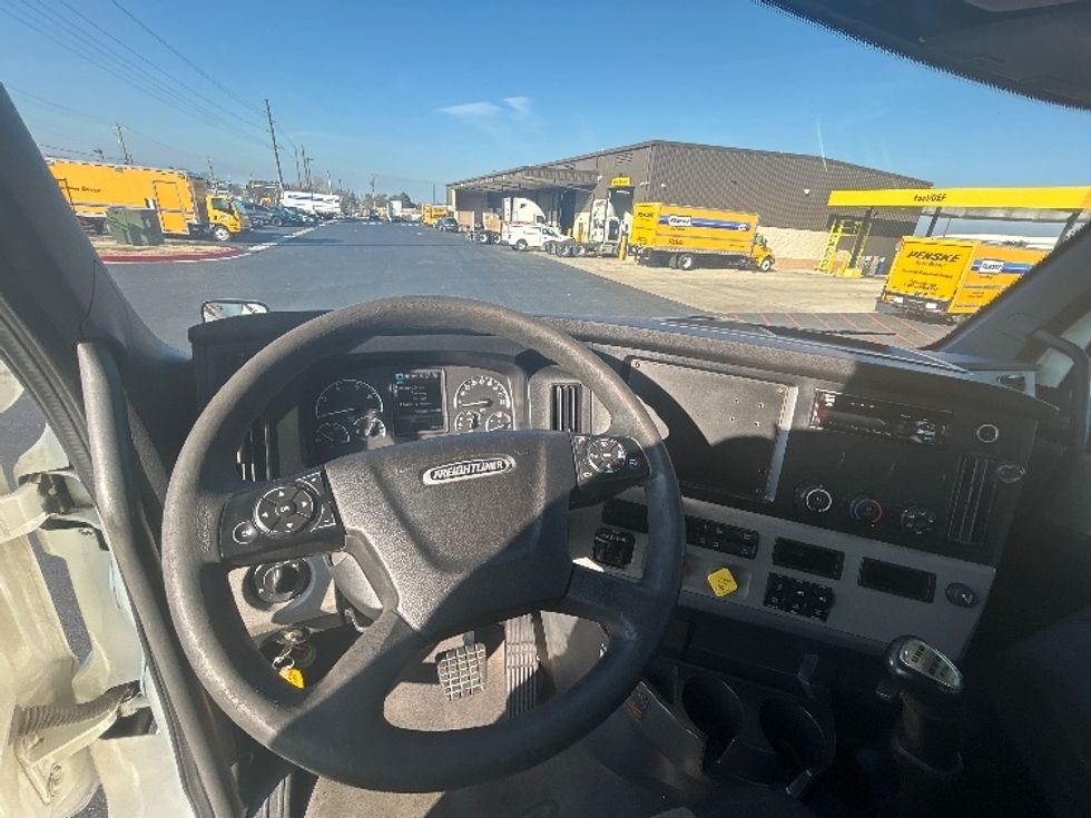 Day Cab Tractor-Heavy Duty Tractors-Freightliner-2020-T12664ST-Lowell-AR-482,637\n\t\tmiles-$ 41,250 - Image 11