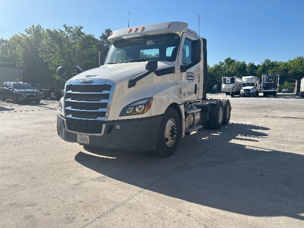 Day Cab Tractor-Heavy Duty Tractors-Freightliner-2020-T12664ST-Macon-GA-454,179\n\t\tmiles-$ 43,500 - Image 3
