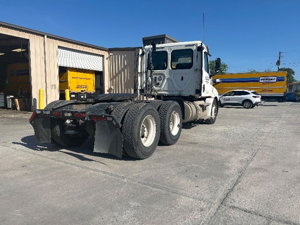 Day Cab Tractor-Heavy Duty Tractors-Freightliner-2020-T12664ST-Macon-GA-454,179\n\t\tmiles-$ 43,500 - Image 7