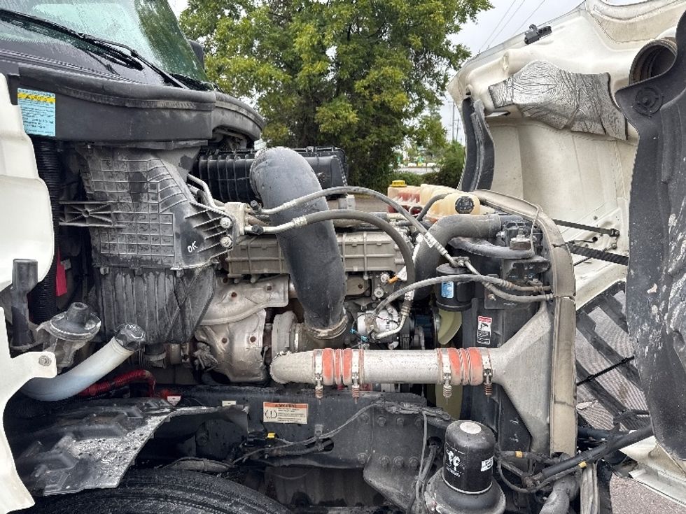 Day Cab Tractor-Heavy Duty Tractors-Freightliner-2020-T12664ST-Mebane-NC-291,632\n\t\tmiles-$ 74,500 - Image 15