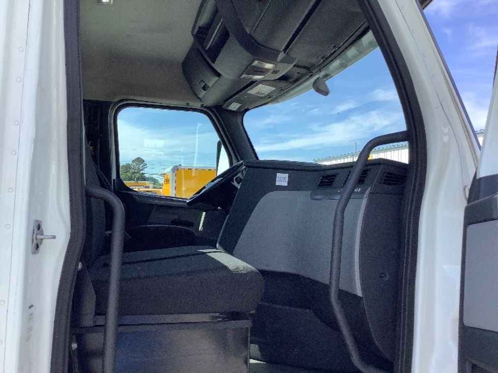 Day Cab Tractor-Heavy Duty Tractors-Freightliner-2020-T12664ST-Mebane-NC-474,275\n\t\tmiles-$ 47,000 - Image 12