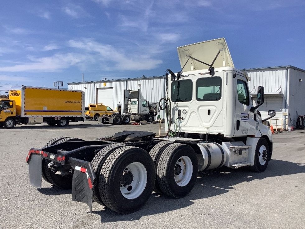 Day Cab Tractor-Heavy Duty Tractors-Freightliner-2020-T12664ST-Mebane-NC-474,275\n\t\tmiles-$ 47,000 - Image 7