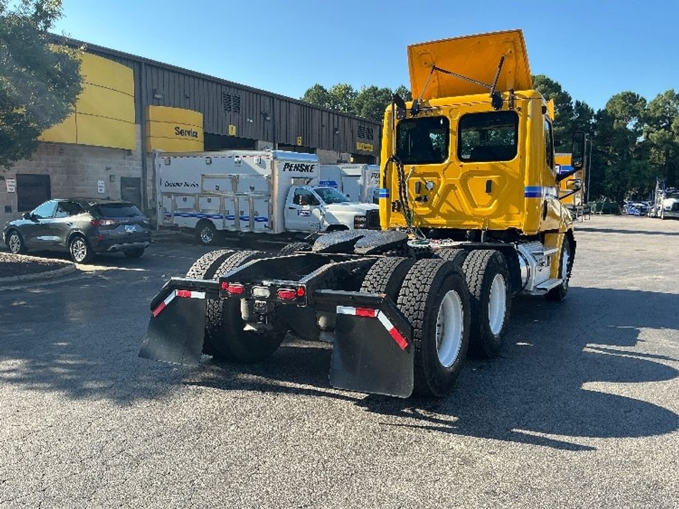 Day Cab Tractor-Heavy Duty Tractors-Freightliner-2020-T12664ST-Mebane-NC-541,566\n\t\tmiles-$ 35,750 - Image 7