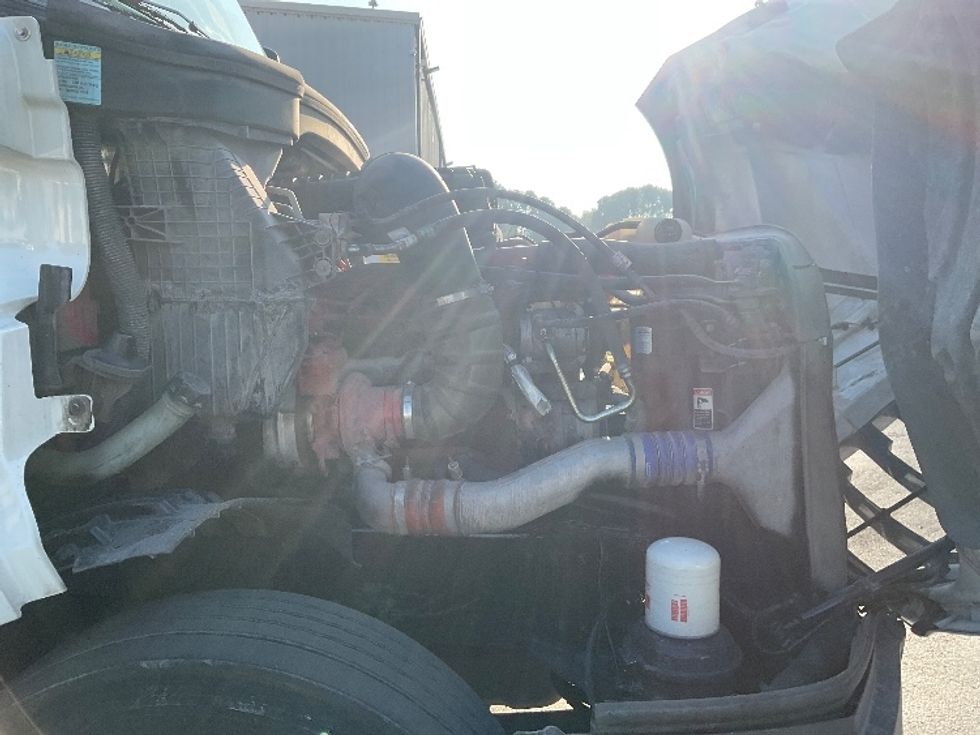 Day Cab Tractor-Heavy Duty Tractors-Freightliner-2020-T12664ST-Medley-FL-366,675\n\t\tmiles-$ 62,750 - Image 15