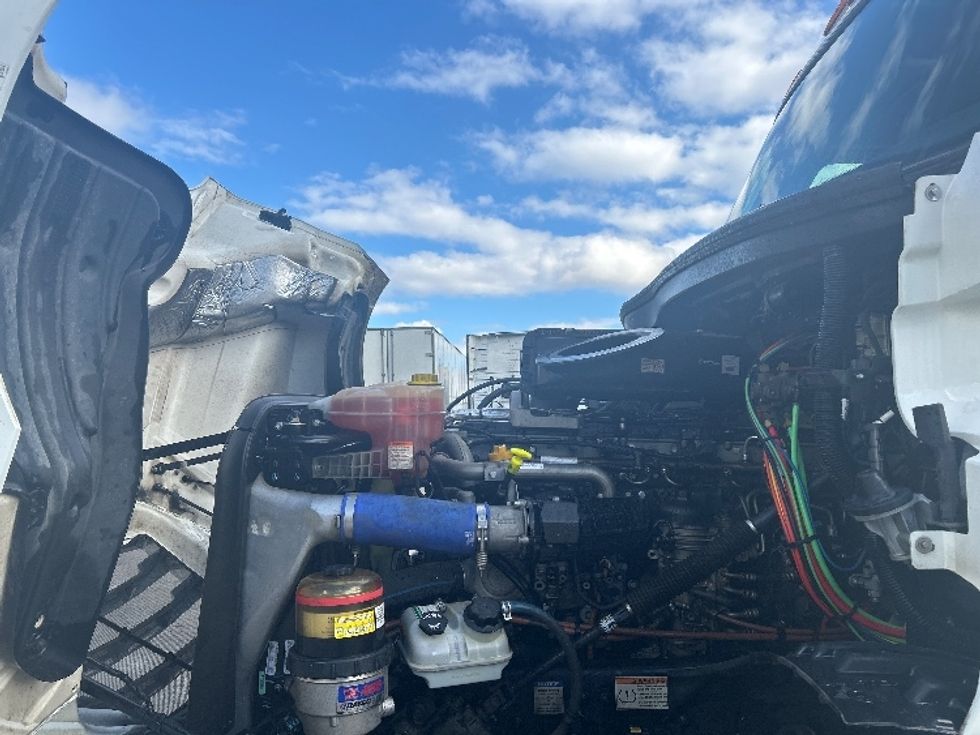 Day Cab Tractor-Heavy Duty Tractors-Freightliner-2020-T12664ST-Memphis-TN-147,641\n\t\tmiles-$ 68,250 - Image 16