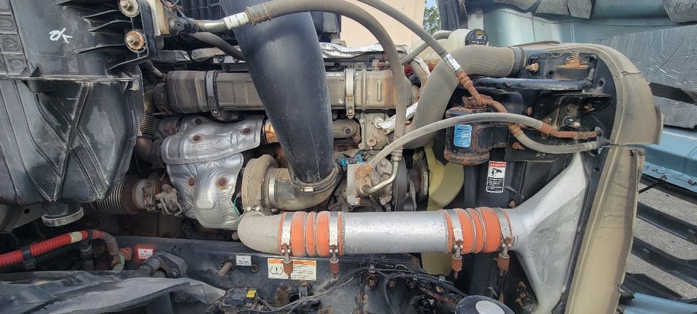 Day Cab Tractor-Heavy Duty Tractors-Freightliner-2020-T12664ST-Middlefield-OH-328,035\n\t\tmiles-$ 49,250 - Image 15