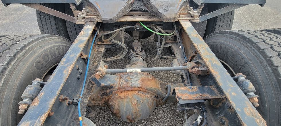 Day Cab Tractor-Heavy Duty Tractors-Freightliner-2020-T12664ST-Middlefield-OH-328,035\n\t\tmiles-$ 49,250 - Image 6