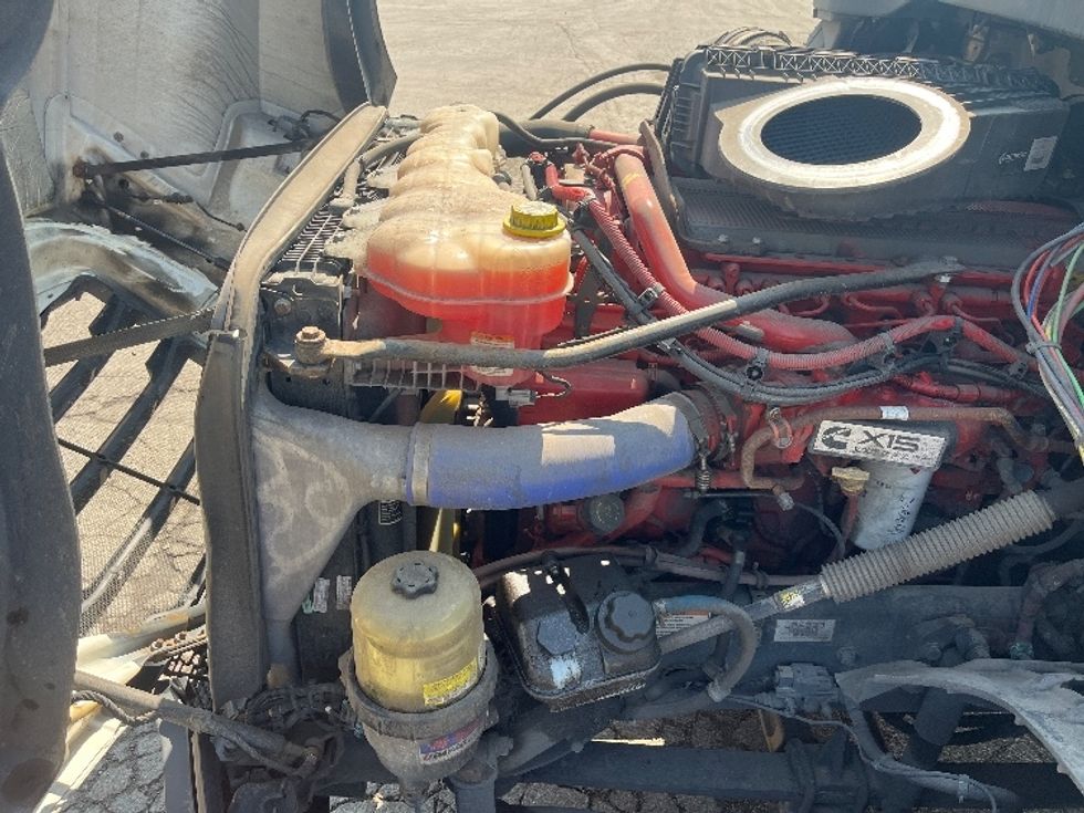 Day Cab Tractor-Heavy Duty Tractors-Freightliner-2020-T12664ST-Middlefield-OH-472,493\n\t\tmiles-$ 48,000 - Image 15