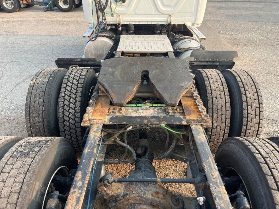 Day Cab Tractor-Heavy Duty Tractors-Freightliner-2020-T12664ST-Middlefield-OH-510,974\n\t\tmiles-$ 42,500 - Image 6