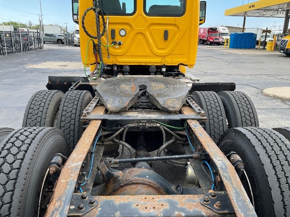 2020 Freightliner Cascadia 126" Day cab photo 6