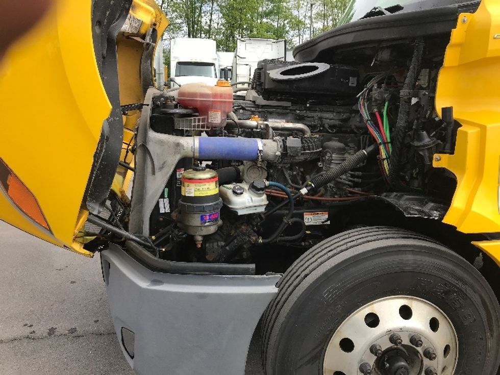 Day Cab Tractor-Heavy Duty Tractors-Freightliner-2020-T12664ST-Minoa-NY-418,530\n\t\tmiles-$ 39,500 - Image 16