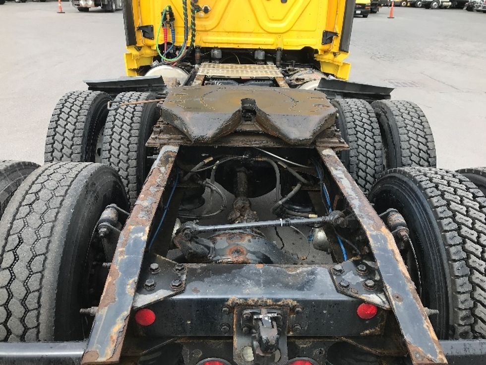 Day Cab Tractor-Heavy Duty Tractors-Freightliner-2020-T12664ST-Minoa-NY-418,530\n\t\tmiles-$ 39,500 - Image 6