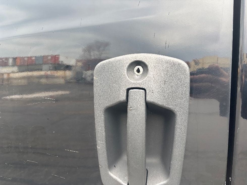 Day Cab Tractor-Heavy Duty Tractors-Freightliner-2020-T12664ST-Mississauga-ON-245,331\n\t\tkm-$ 75,000 - Image 17