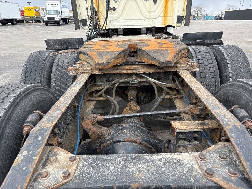 Day Cab Tractor-Heavy Duty Tractors-Freightliner-2020-T12664ST-Mississauga-ON-358,287\n\t\tkm-$ 69,500 - Image 6