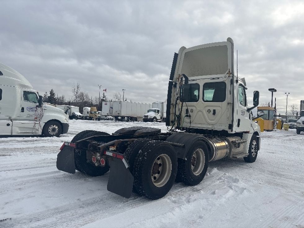 Day Cab Tractor-Heavy Duty Tractors-Freightliner-2020-T12664ST-Mississauga-ON-538,980\n\t\tkm-$ 64,500 - Image 7