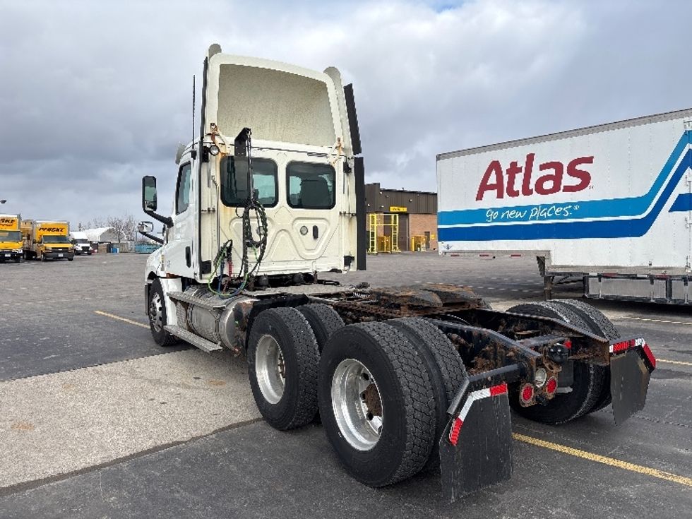 Day Cab Tractor-Heavy Duty Tractors-Freightliner-2020-T12664ST-Mississauga-ON-543,173\n\t\tkm-$ 61,500 - Image 5