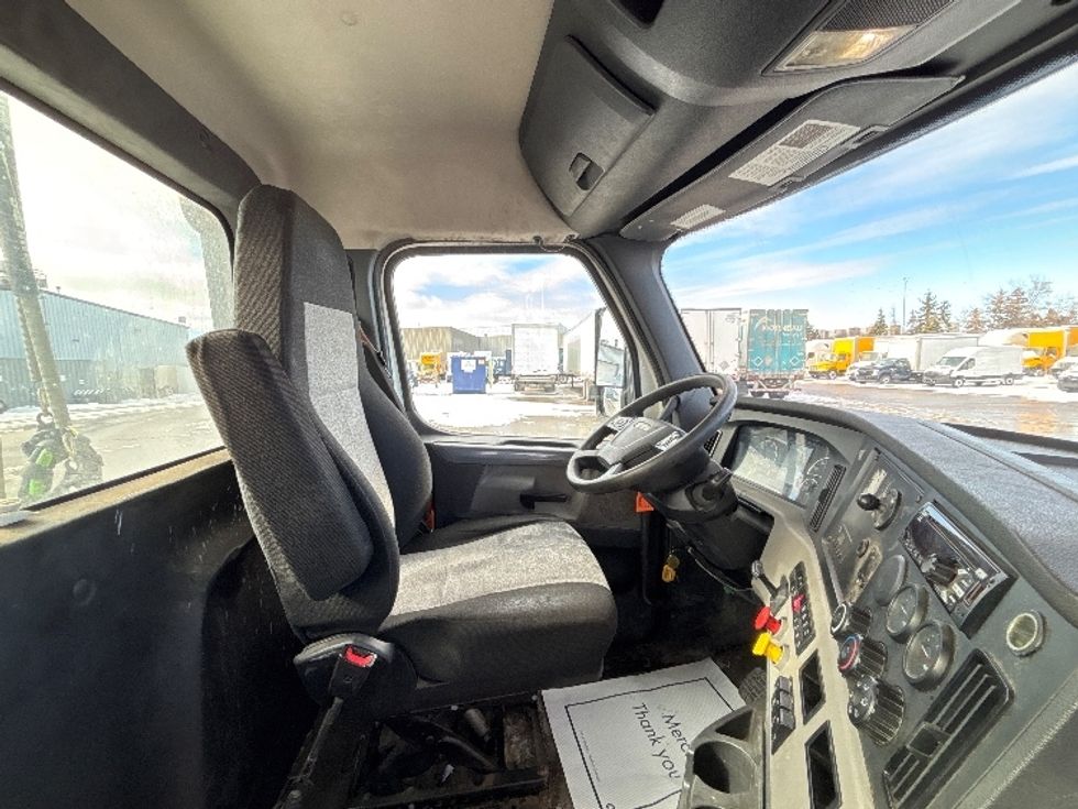 Day Cab Tractor-Heavy Duty Tractors-Freightliner-2020-T12664ST-Mississauga-ON-555,846\n\t\tkm-$ 63,750 - Image 14