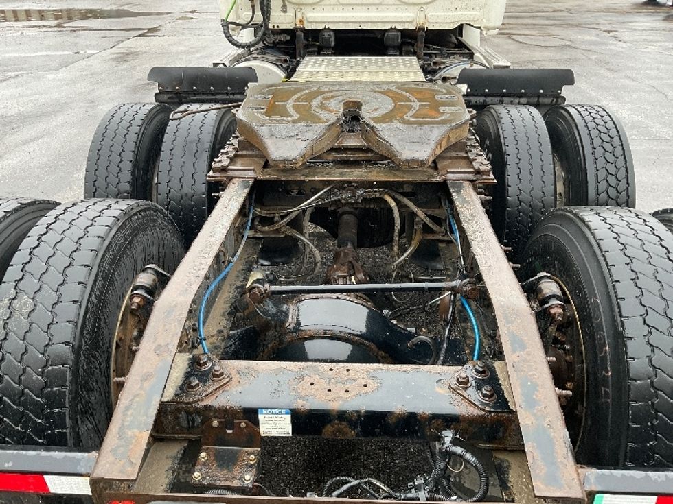 Day Cab Tractor-Heavy Duty Tractors-Freightliner-2020-T12664ST-Mississauga-ON-628,315\n\t\tkm-$ 62,000 - Image 6