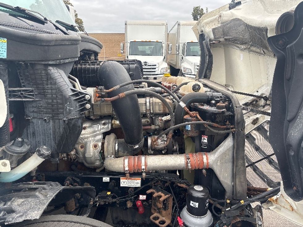 Day Cab Tractor-Heavy Duty Tractors-Freightliner-2020-T12664ST-Mississauga-ON-776,693\n\t\tkm-$ 62,500 - Image 15
